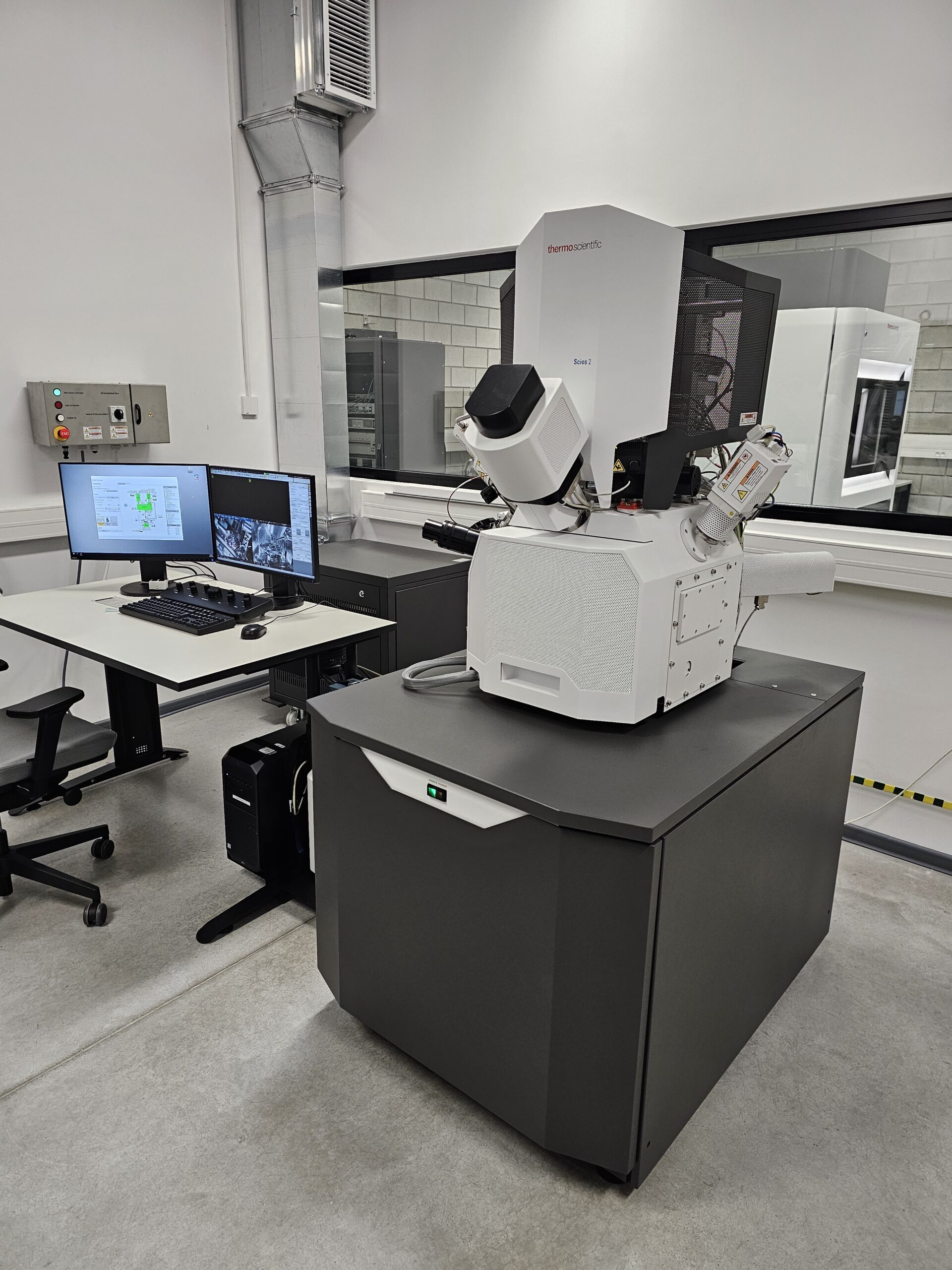System-mikroskopowy-SEM